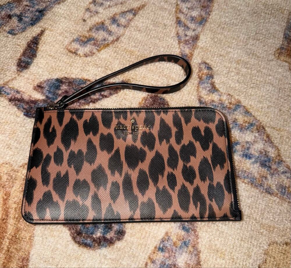 Kate Spade Leopard Print Wristlet – Brown & Black